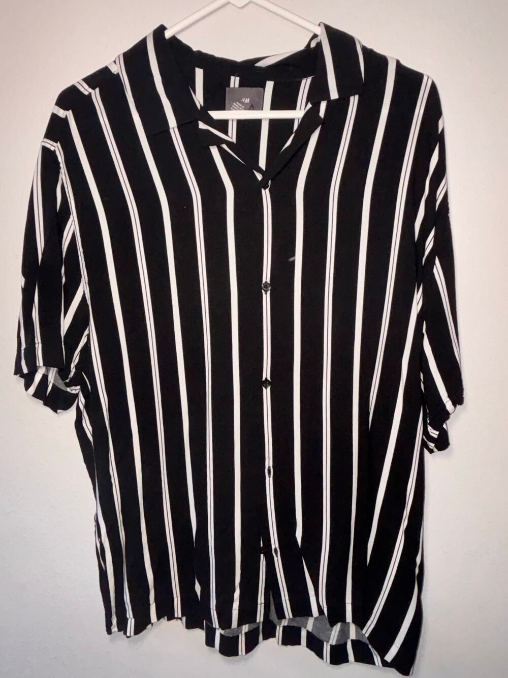 H&M XL Casual Mens Button Up Shirt